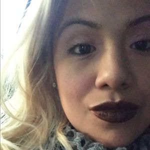 Meet your Posher, Anita